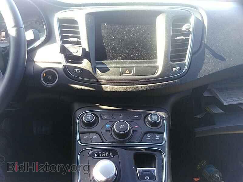 2016 Chrysler 200 - VIN: 1C3CCCBG4GN102256 - Фото 4