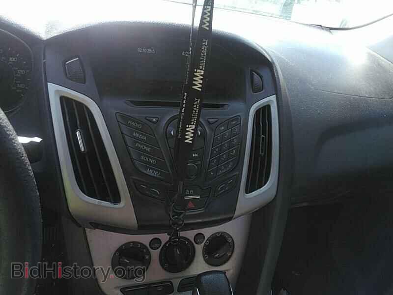 2014 Ford Focus - VIN: 1FADP3F27EL400219 - Photo 4