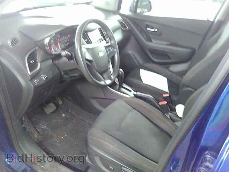 2017 Chevrolet Trax - VIN: 3GNCJKSB3HL175577 - Фото 3