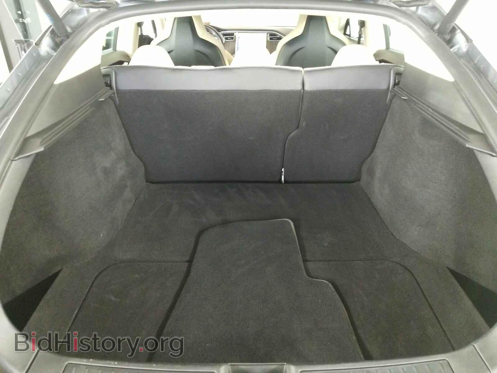 2013 Tesla Model S - VIN: 5YJSA1CG1DFP14800 - Photo 17