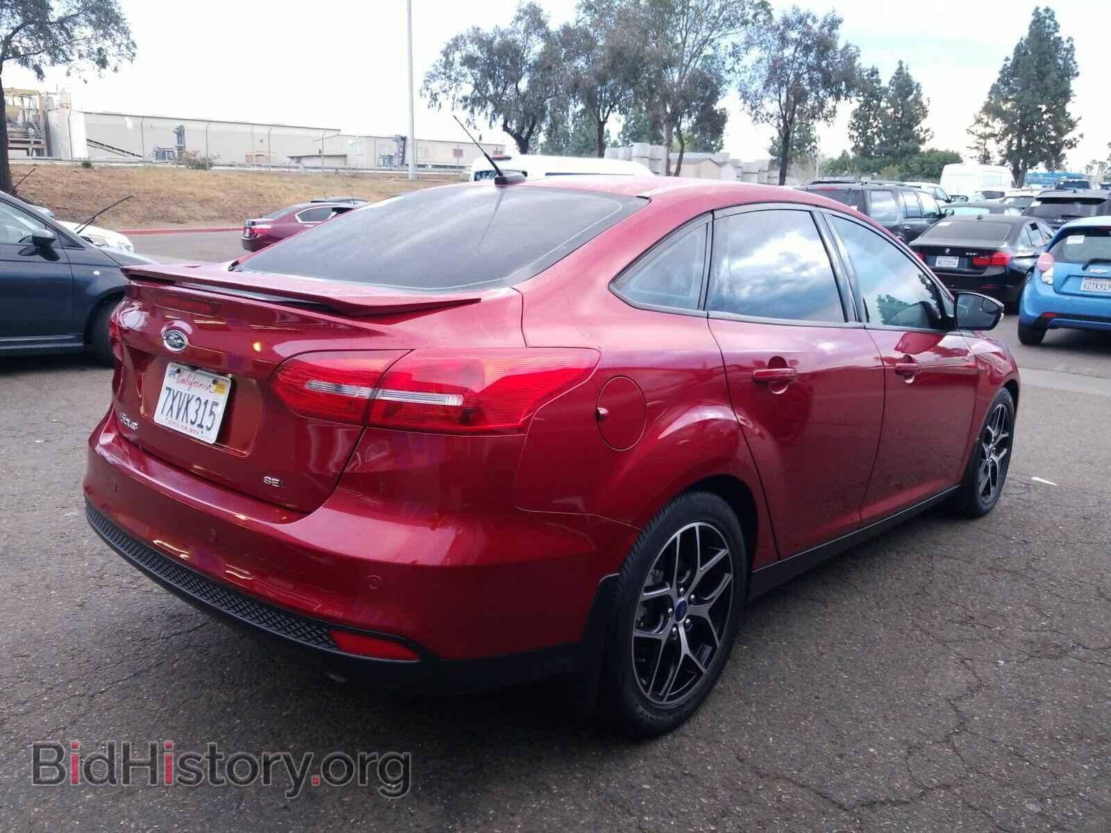 2017 Ford Focus - VIN: 1FADP3H28HL211113 - Фото 2