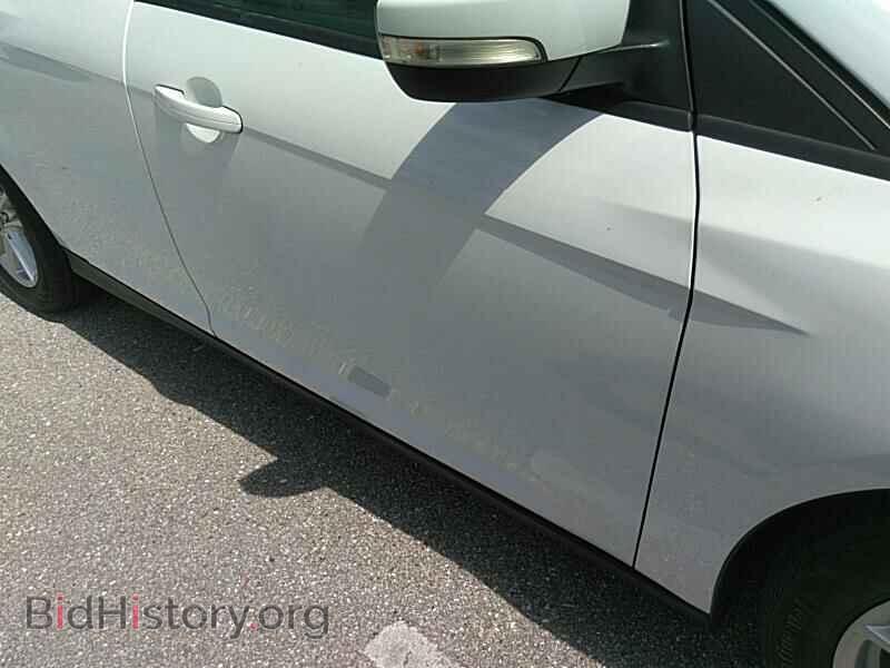 2016 Ford Focus - VIN: 1FADP3F2XGL304698 - Photo 8