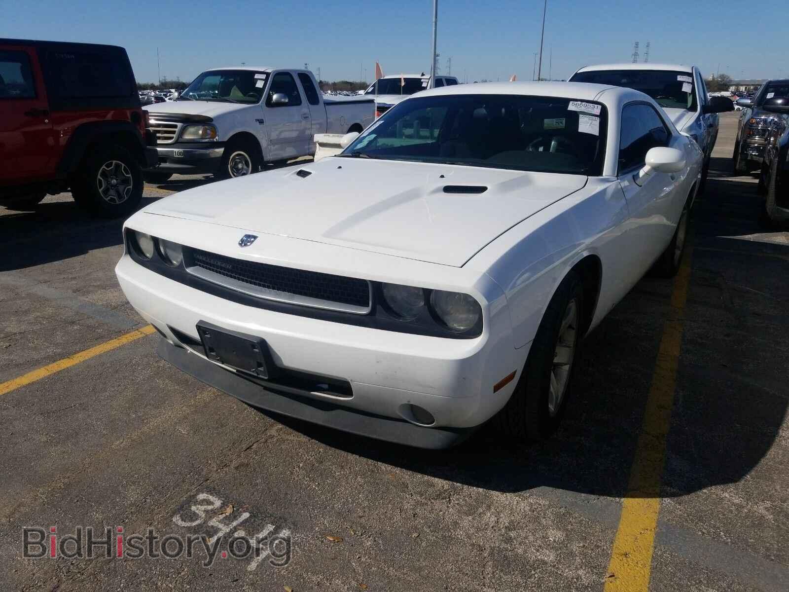 Photo 2B3CJ4DV7AH260997 - Dodge Challenger 2010