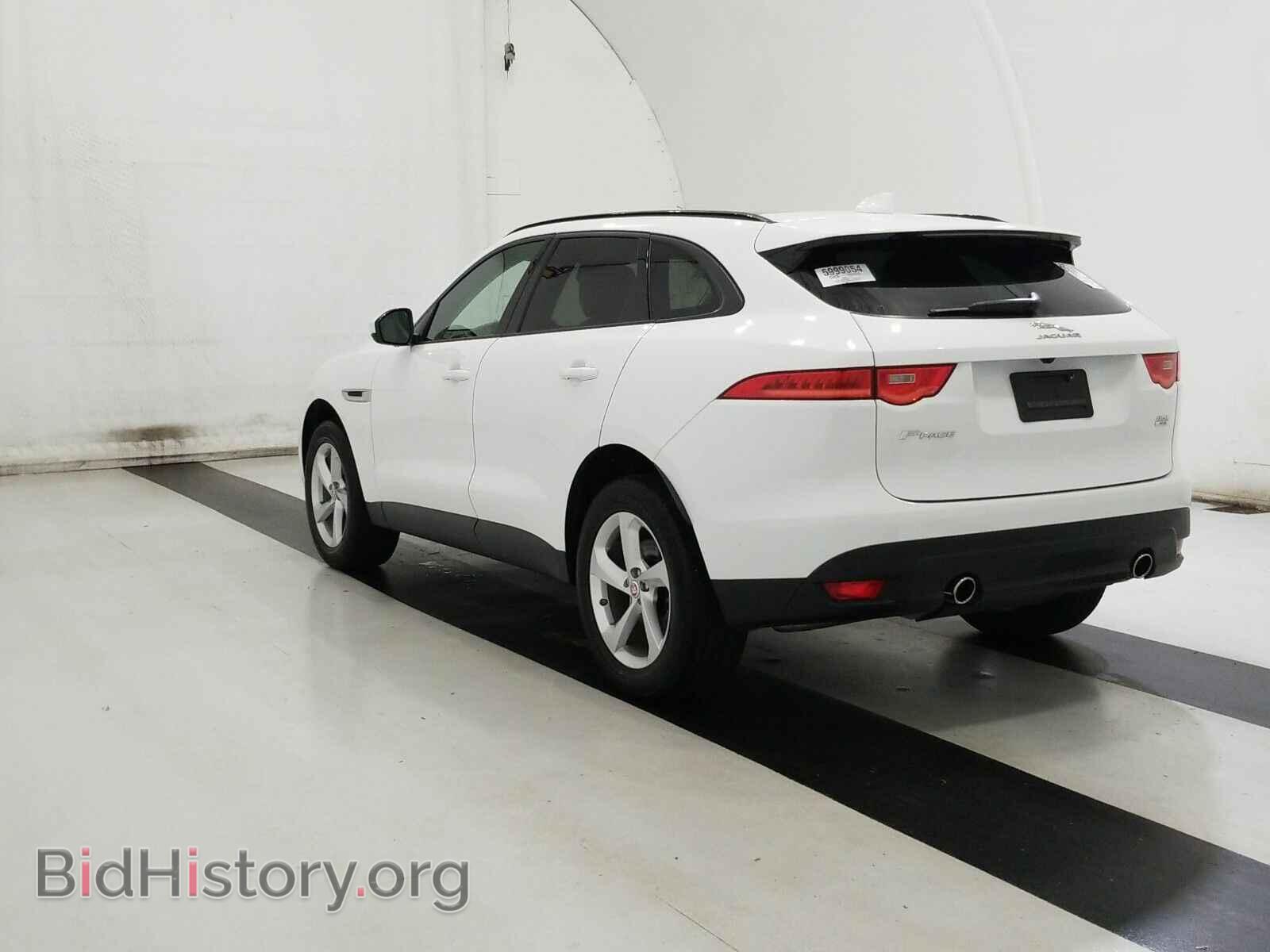 2017 Jaguar F-PACE - VIN: SADCJ2BV3HA895637 - Фото 6