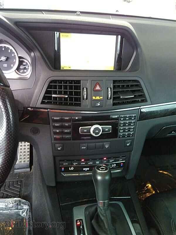 2012 Mercedes-Benz E-Class - VIN: WDDKJ7DB6CF179193 - Фото 4