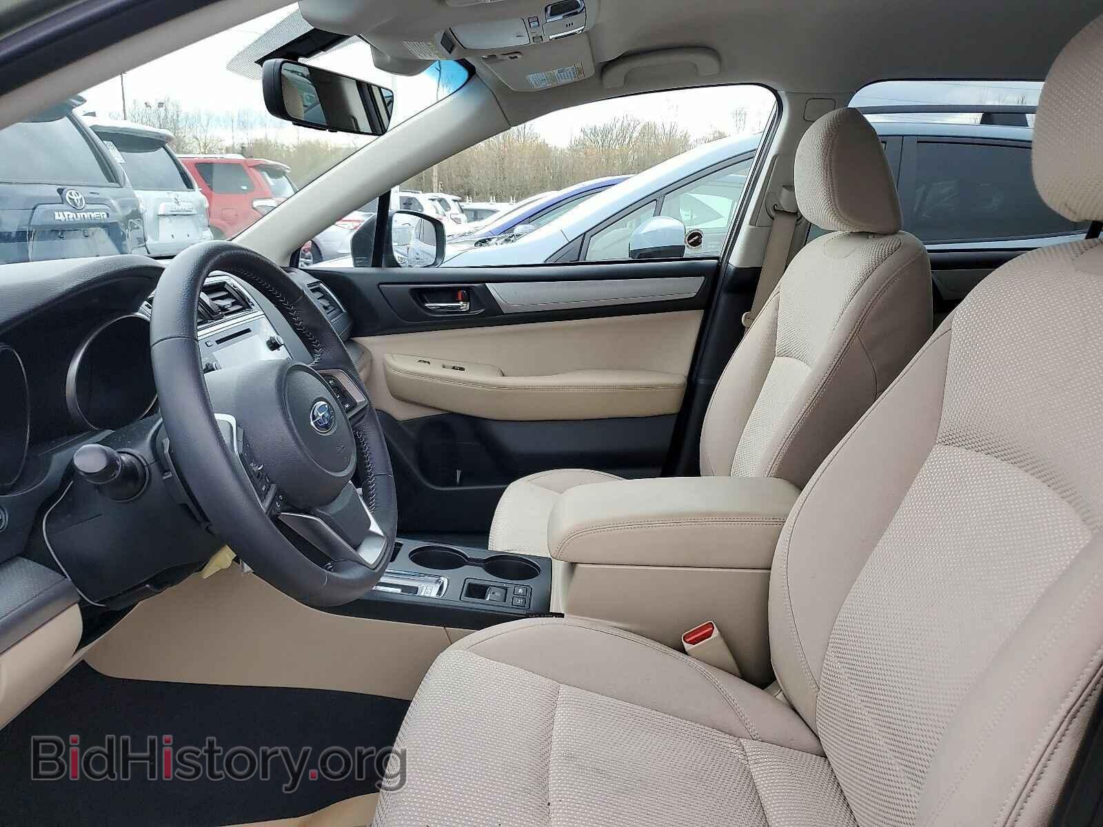 2019 Subaru Outback - VIN: 4S4BSAFC8K3310954 - Фото 3