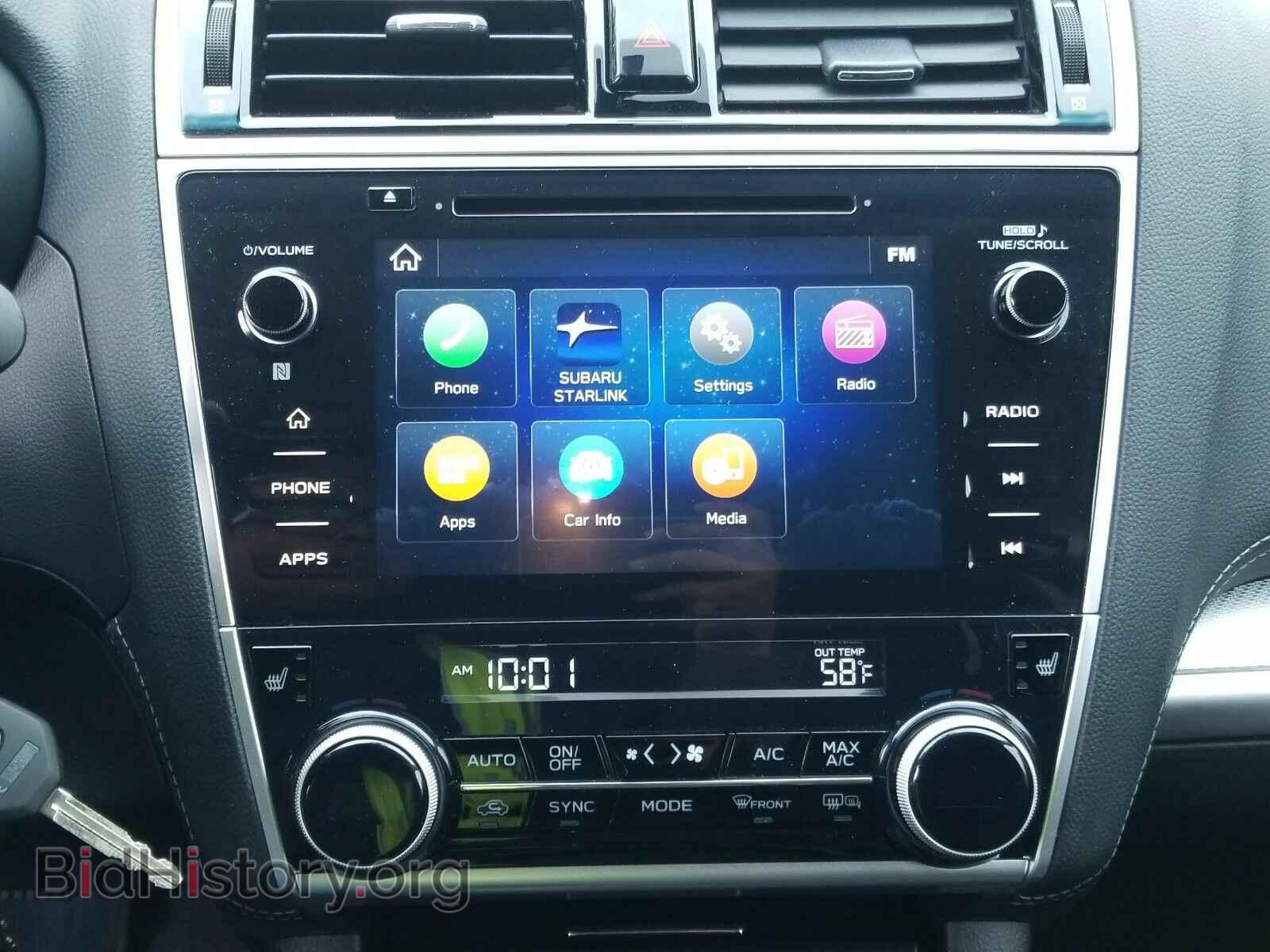 2019 Subaru Outback - VIN: 4S4BSAFC4K3359312 - Фото 4