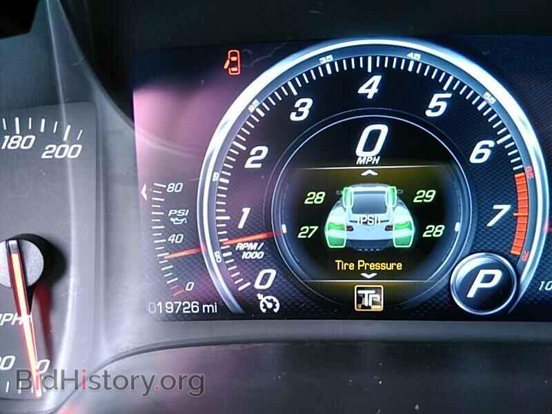 2014 Chevrolet Corvette Stingray - VIN: 1G1YD2D79E5115290 - Фото 5