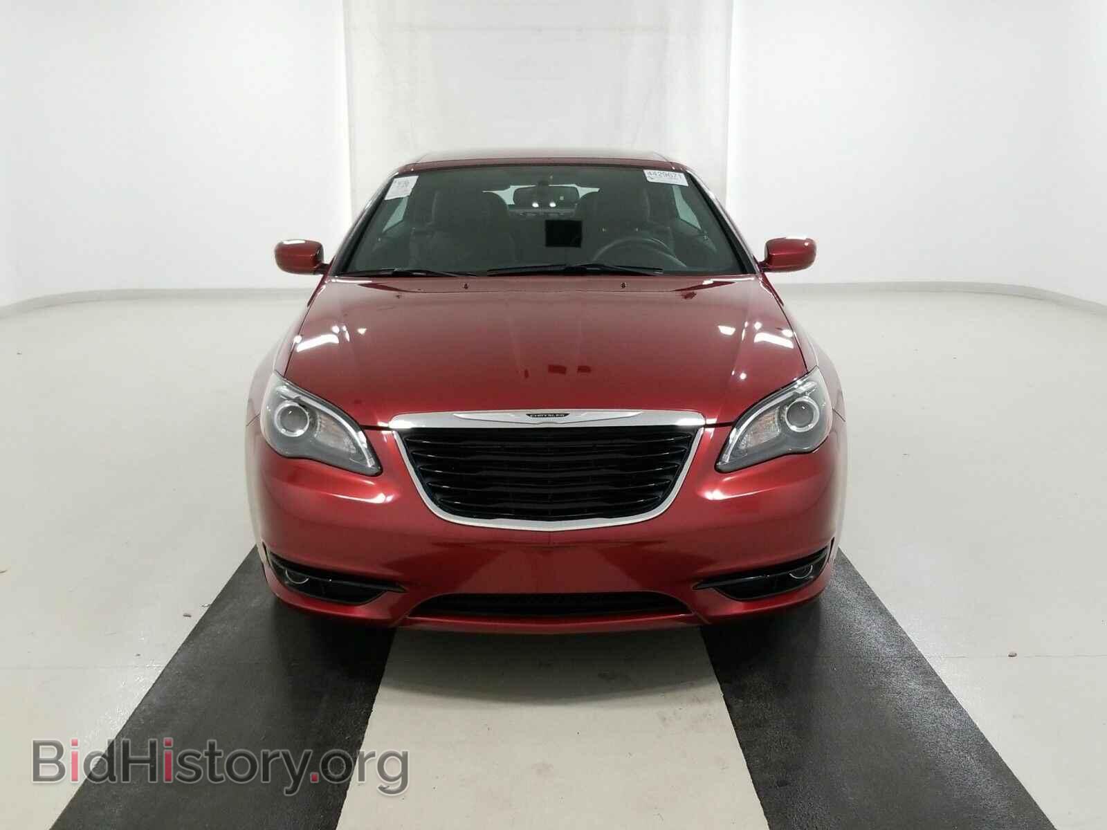 2013 Chrysler 200 - VIN: 1C3BCBGGXDN650417 - Фото 2