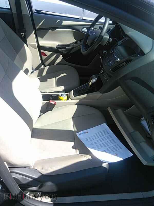 2018 Ford Focus - VIN: 1FADP3K29JL280830 - Фото 9