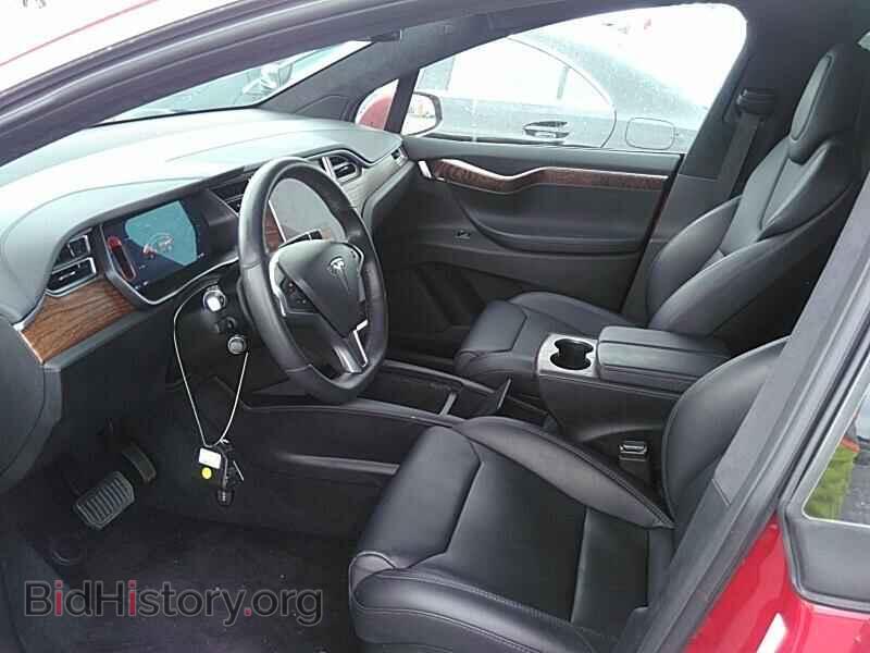 2018 Tesla Model X - VIN: 5YJXCAE26JF088075 - Фото 3