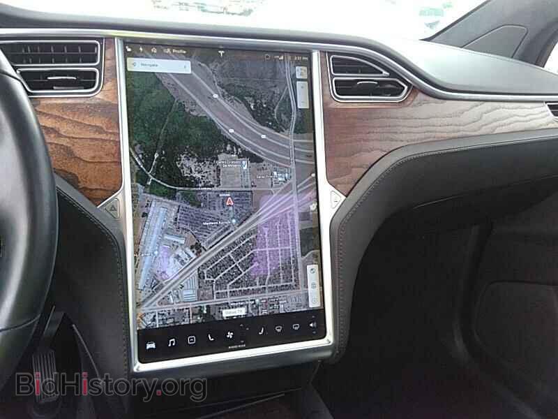 2018 Tesla Model X - VIN: 5YJXCAE26JF088075 - Фото 4