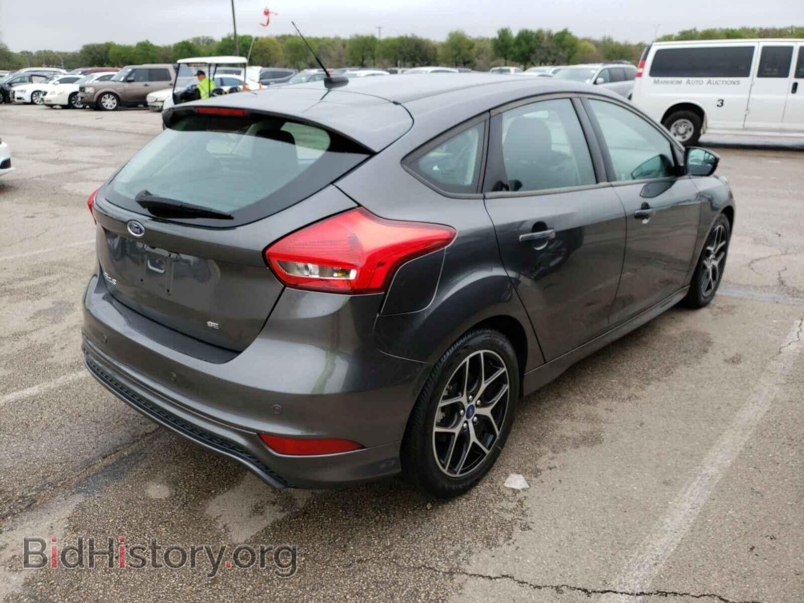 2016 Ford Focus - VIN: 1FADP3K26GL372602 - Фото 2