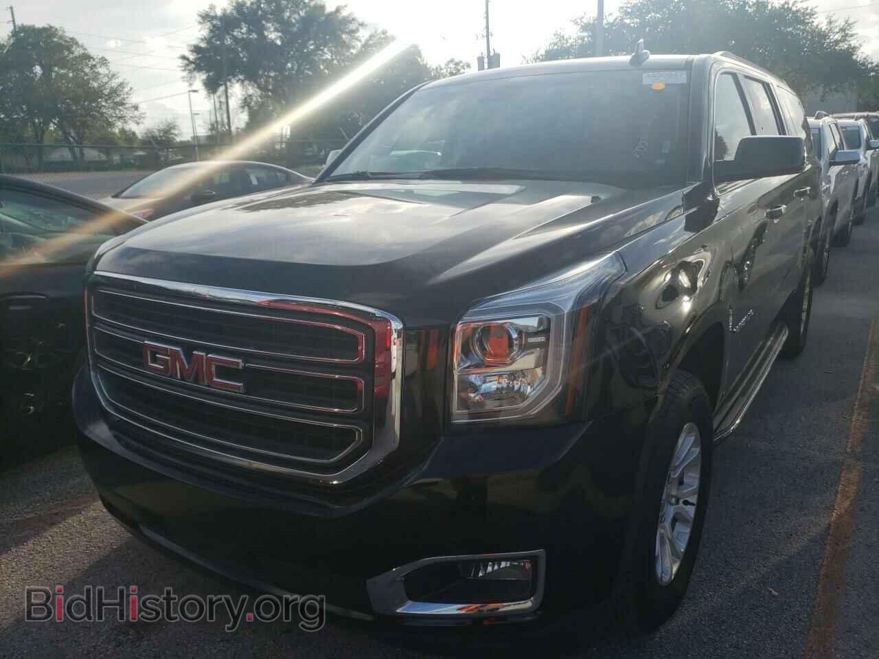 Photo 1GKS1GKC2KR380161 - GMC Yukon XL 2019