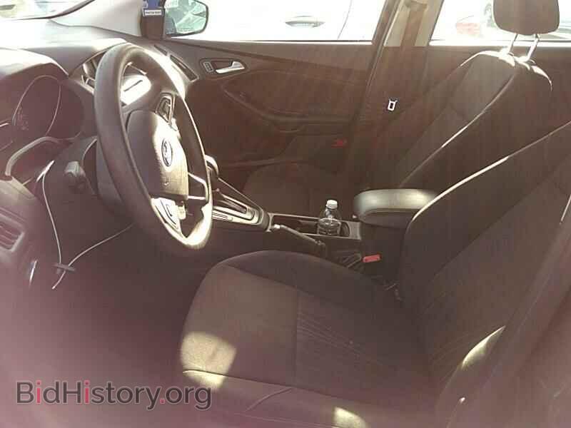 2017 Ford Focus - VIN: 1FADP3K27HL278133 - Фото 3