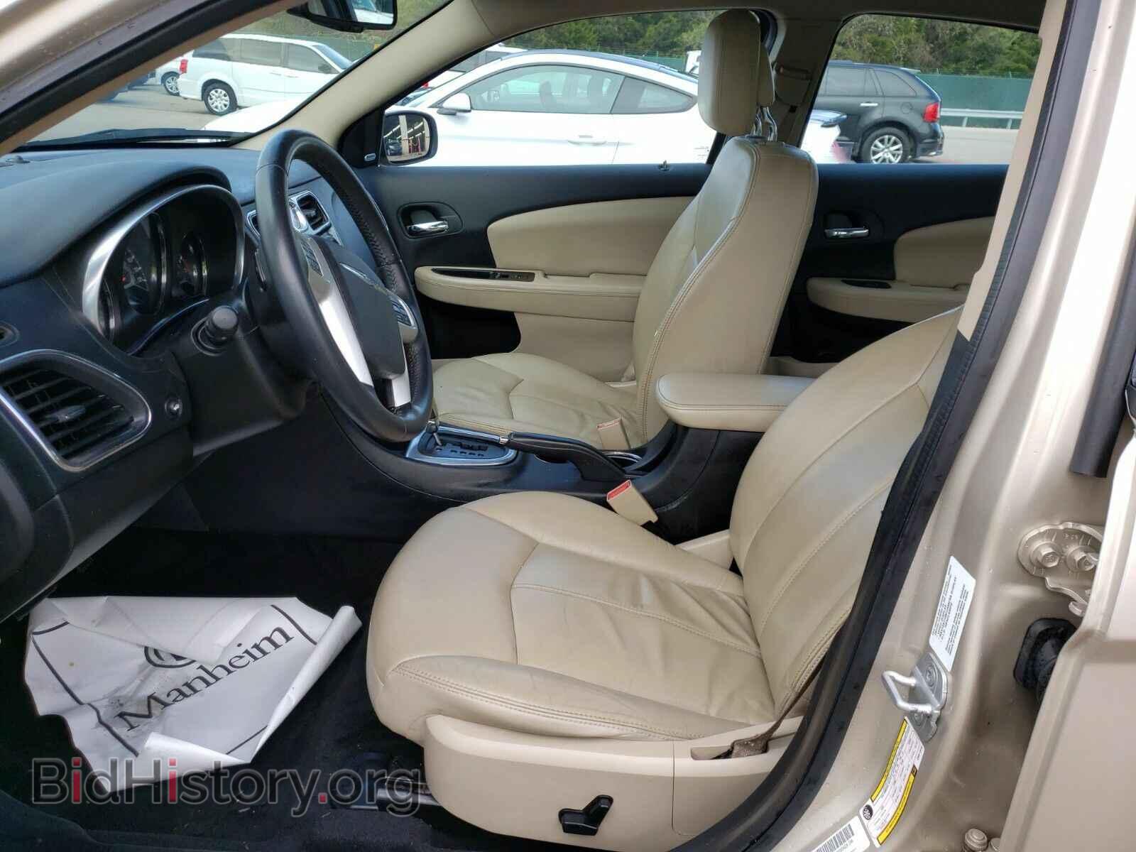 2013 Chrysler 200 - VIN: 1C3CCBCG6DN611916 - Фото 3