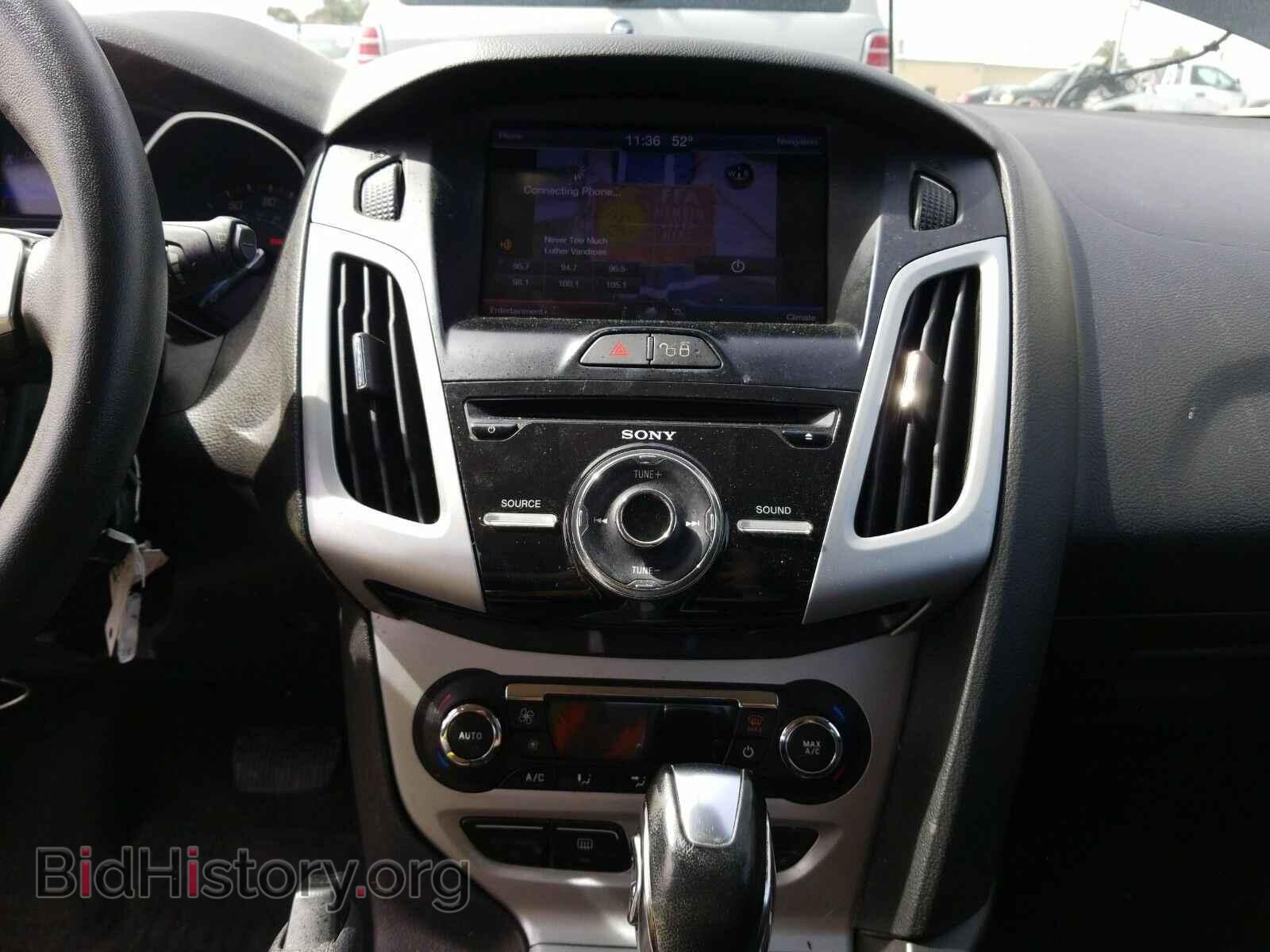 2013 Ford Focus - VIN: 1FADP3K21DL207178 - Photo 4