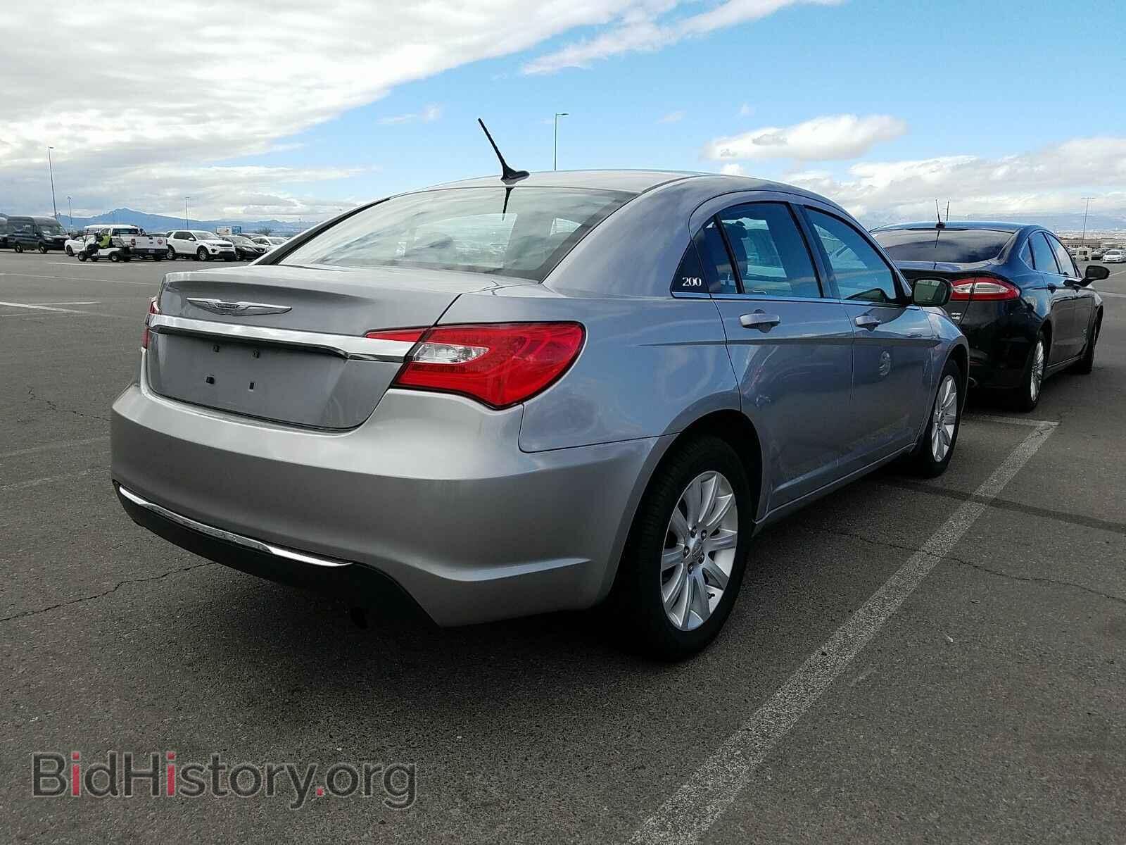 2013 Chrysler 200 - VIN: 1C3CCBBB4DN763778 - Фото 2