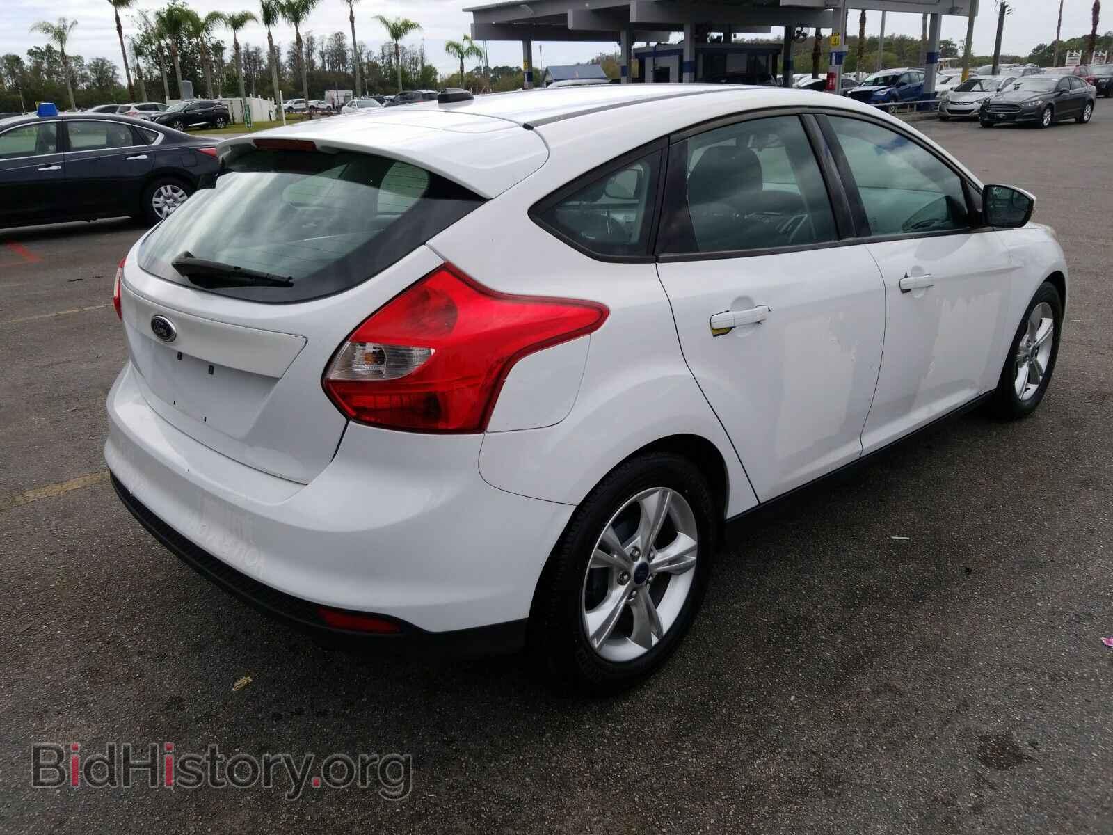 2013 Ford Focus - VIN: 1FADP3K29DL375232 - Фото 2