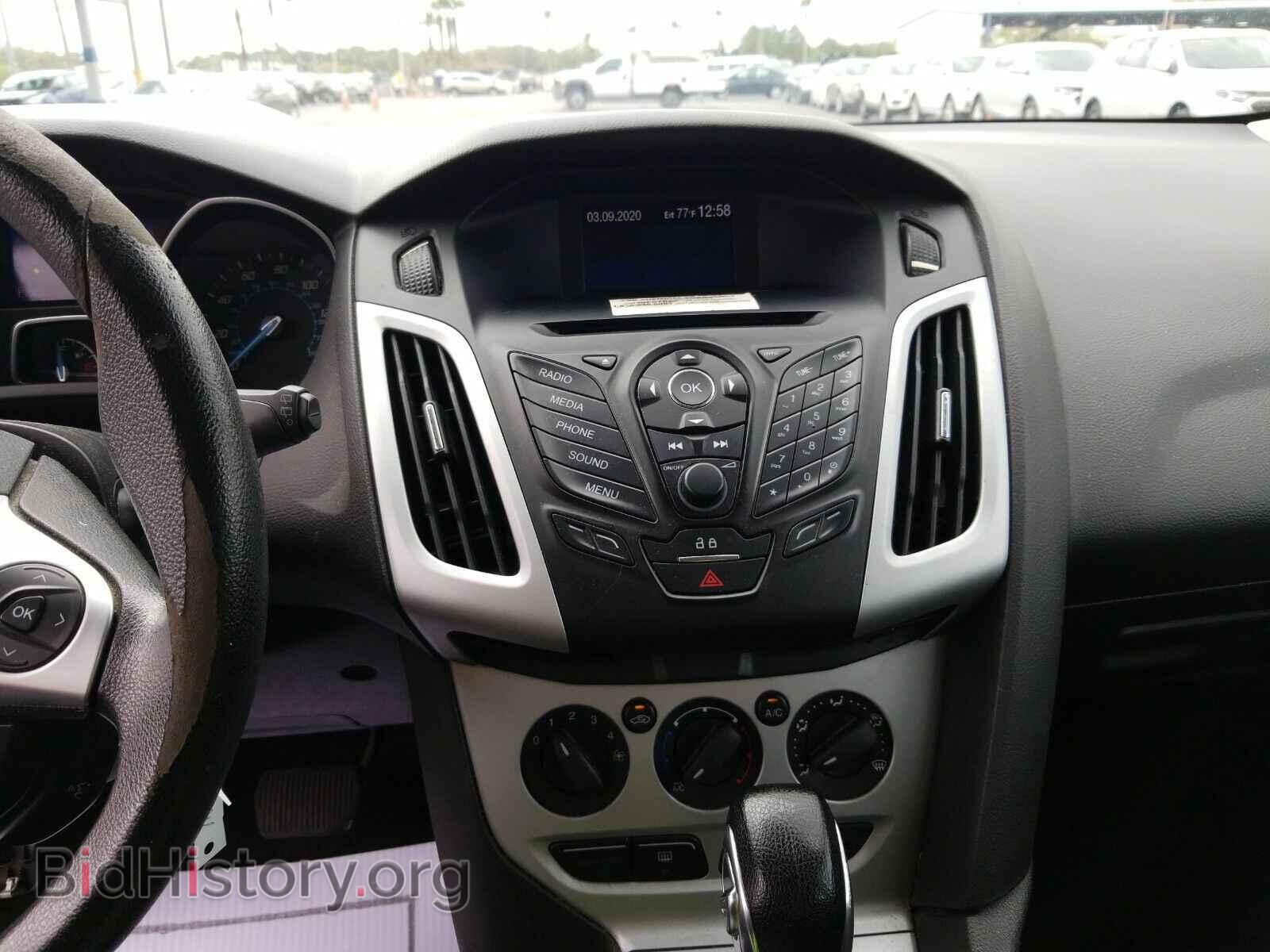 2013 Ford Focus - VIN: 1FADP3K29DL375232 - Фото 4