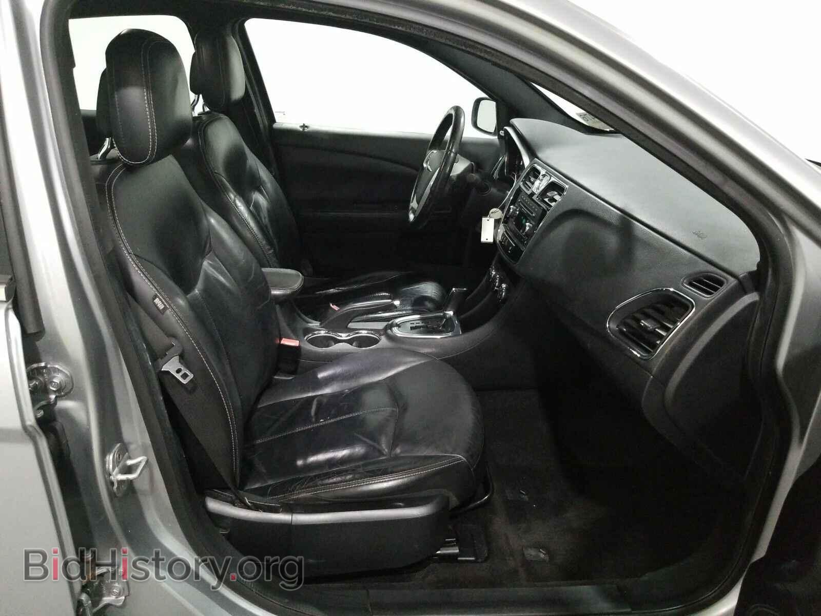 2013 Chrysler 200 - VIN: 1C3CCBCG4DN528758 - Фото 8