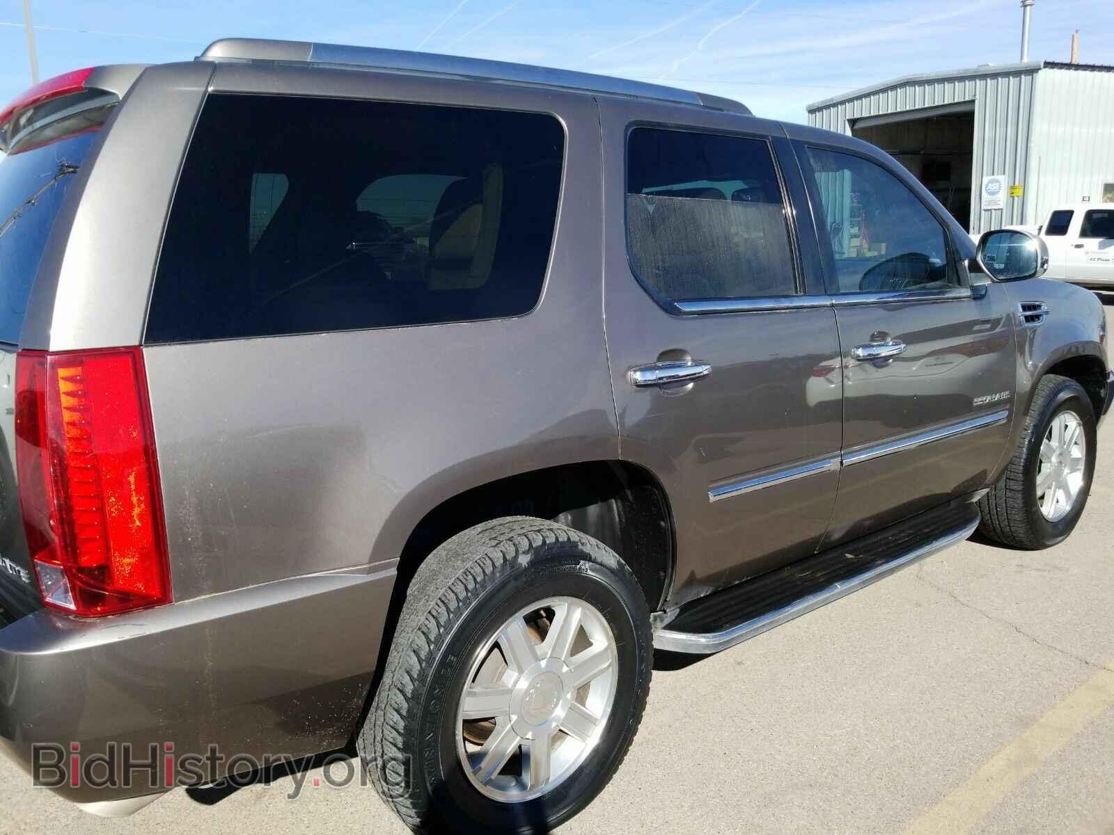 2012 Cadillac Escalade - VIN: 1GYS4BEF6CR121549 - Фото 2