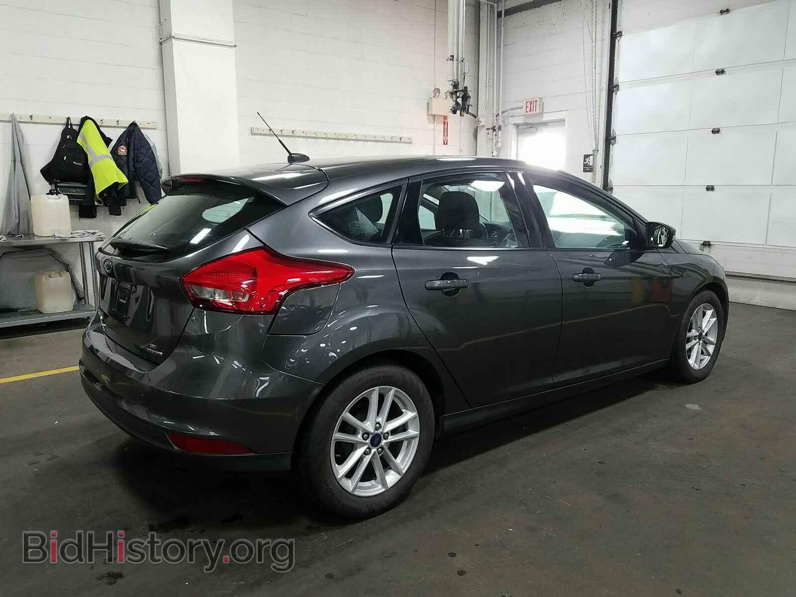 2016 Ford Focus - VIN: 1FADP3K21GL382258 - Фото 2