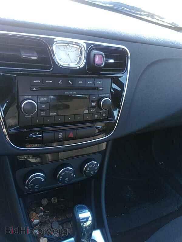 2011 Chrysler 200 - VIN: 1C3BC1FG7BN568802 - Фото 4