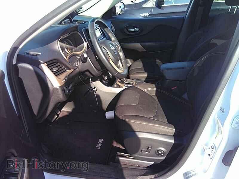 2017 Jeep Cherokee - VIN: 1C4PJLCB0HW604697 - Фото 3