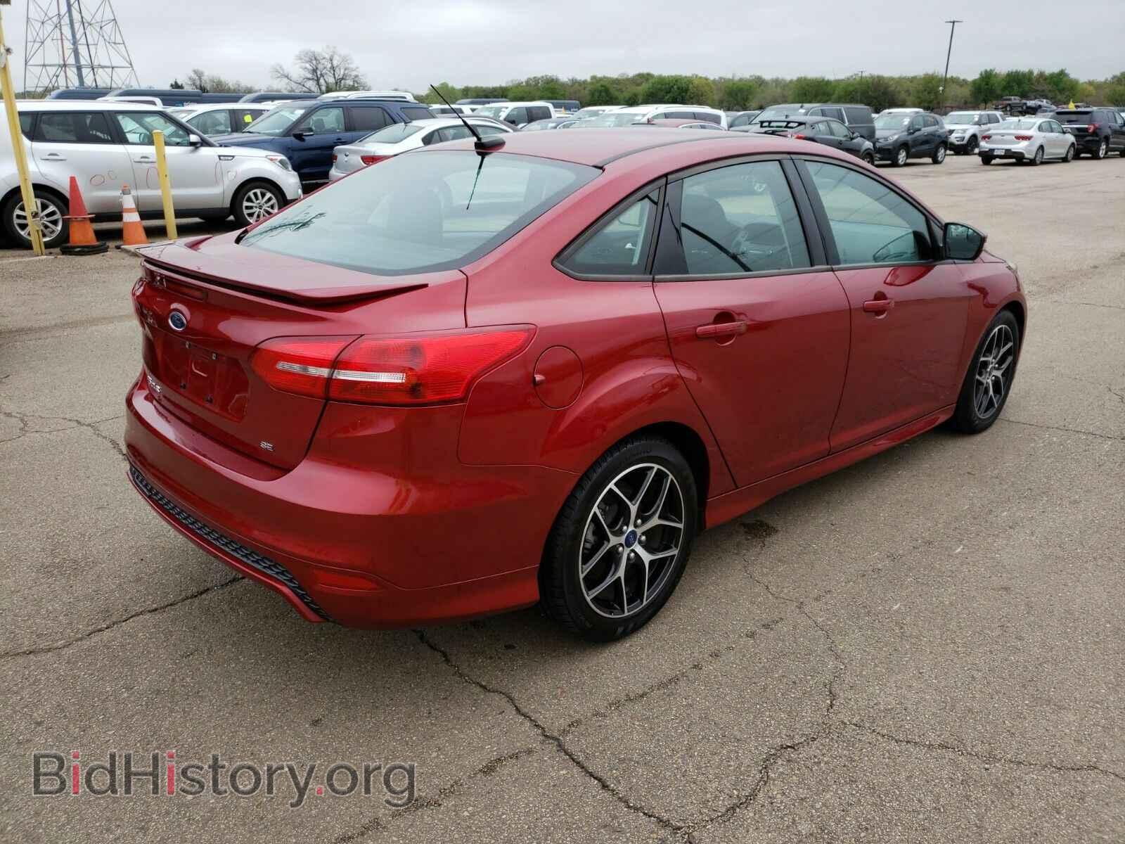 2016 Ford Focus - VIN: 1FADP3F22GL203350 - Фото 2