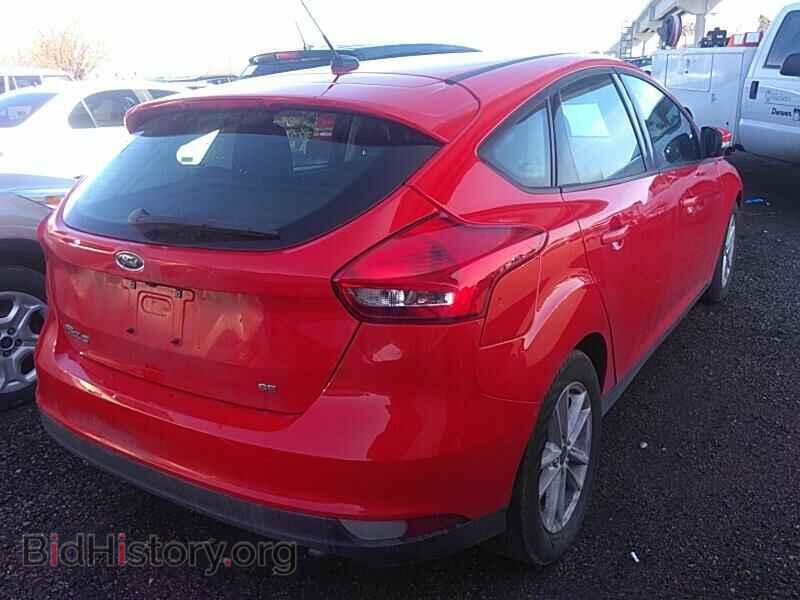 2017 Ford Focus - VIN: 1FADP3K29HL247563 - Фото 2