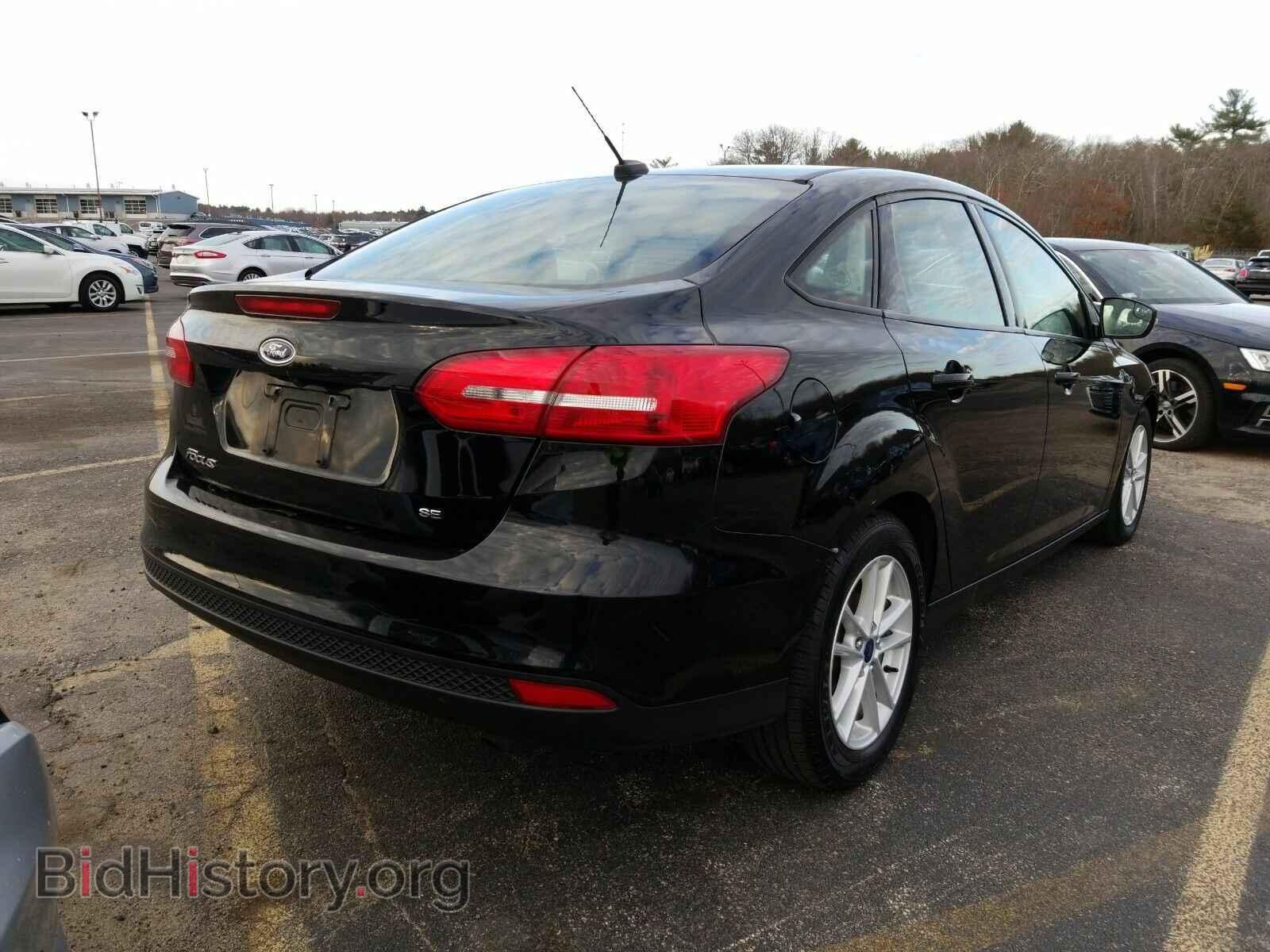 2017 Ford Focus - VIN: 1FADP3F21HL259474 - Фото 2