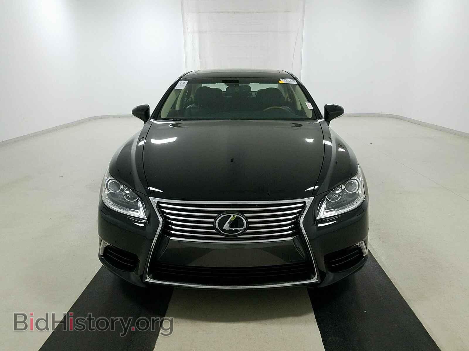 2017 Lexus LS - VIN: JTHBL5EF9H5144637 - Photo 2