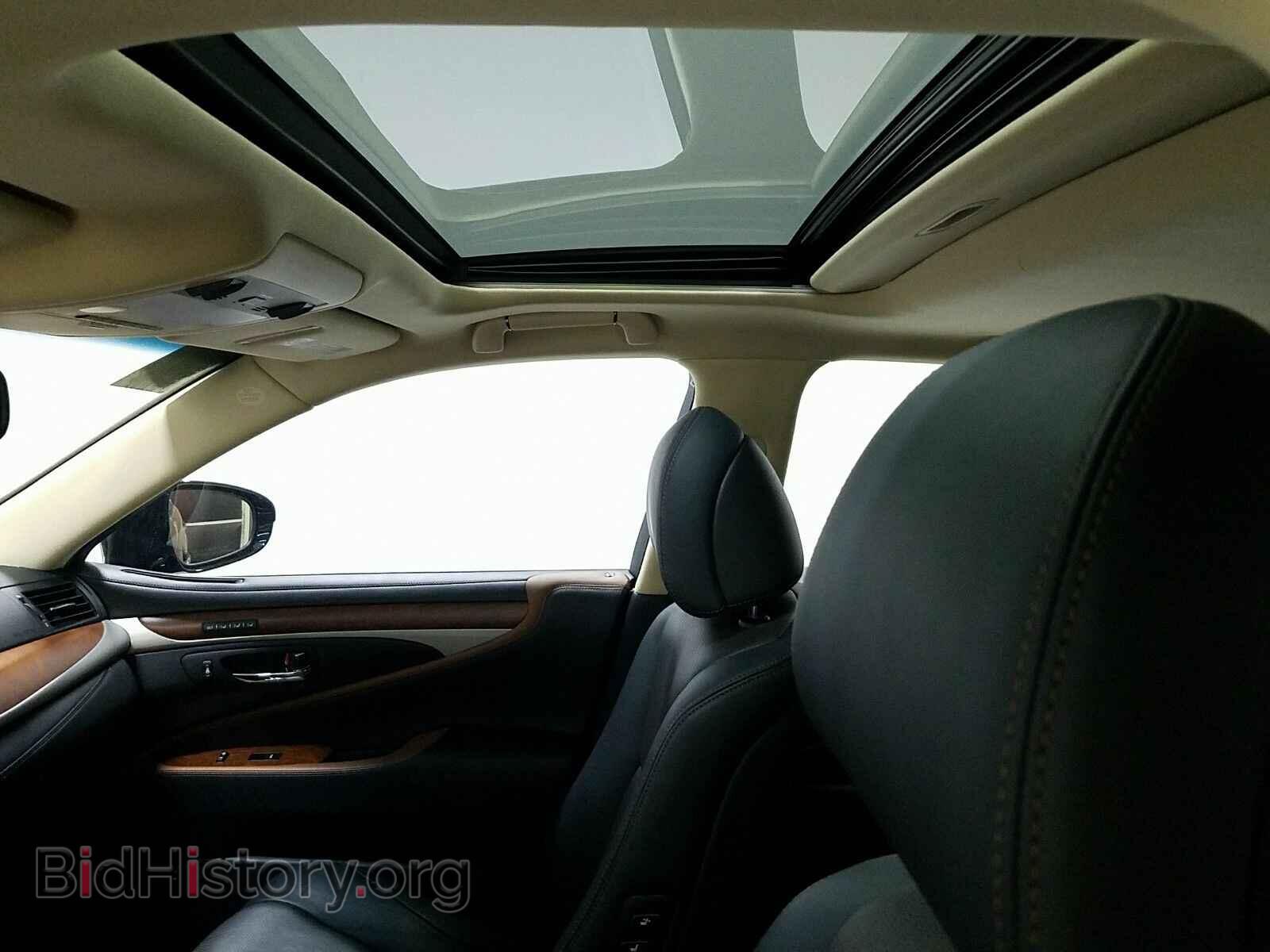 2017 Lexus LS - VIN: JTHBL5EF9H5144637 - Photo 14
