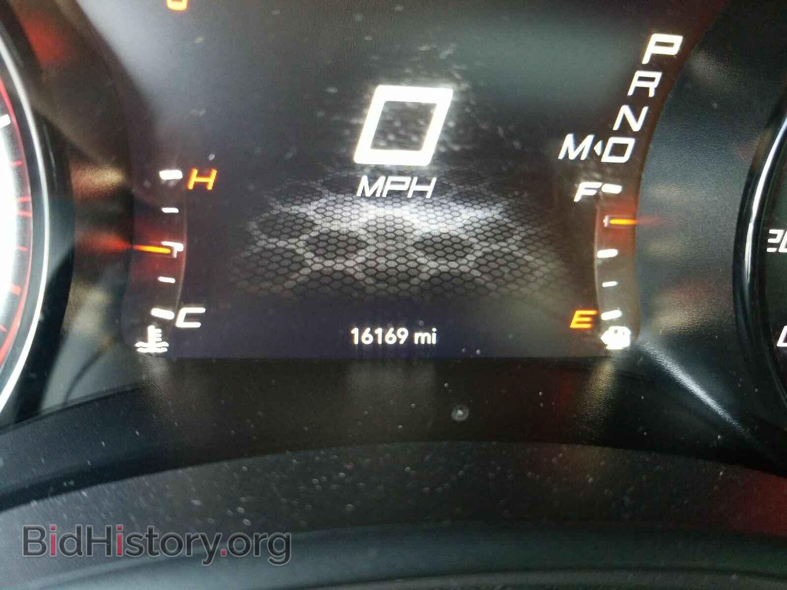 2019 Dodge Charger - VIN: 2C3CDXCT4KH608090 - Photo 5