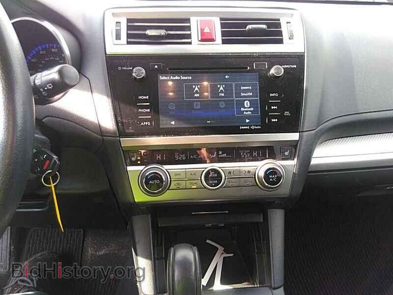 2017 Subaru Outback - VIN: 4S4BSAFC3H3213122 - Фото 4