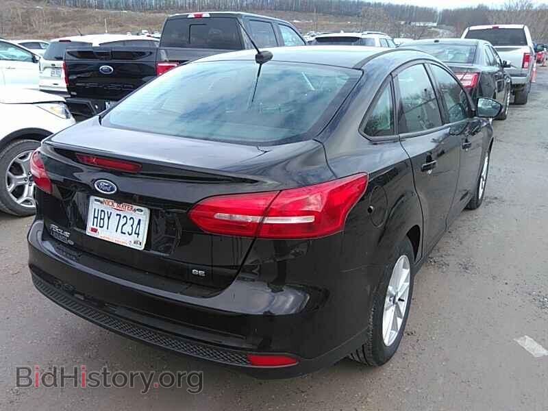 2017 Ford Focus - VIN: 1FADP3F23HL228744 - Фото 2