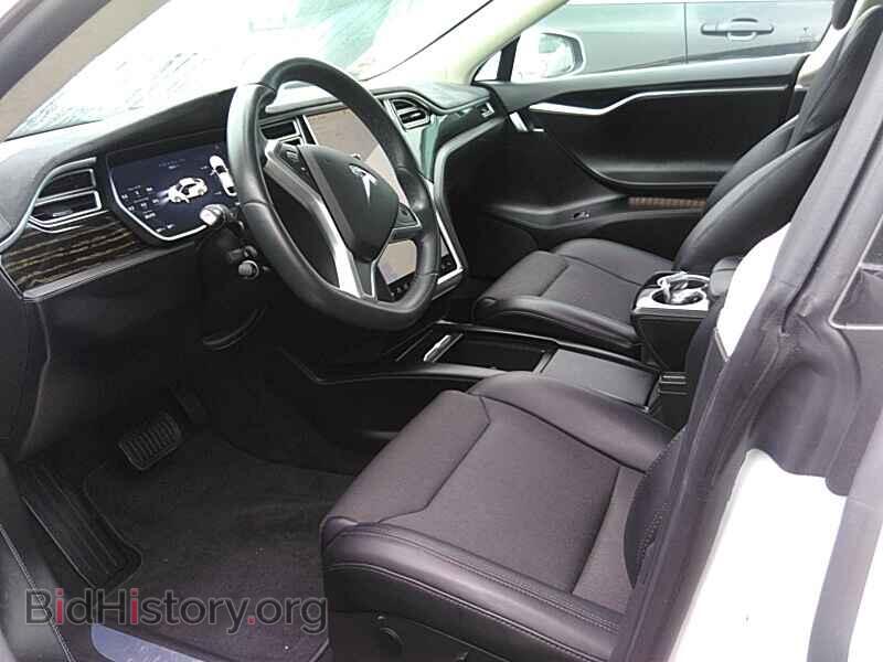 2016 Tesla Model S - VIN: 5YJSA1E27GF176643 - Photo 3