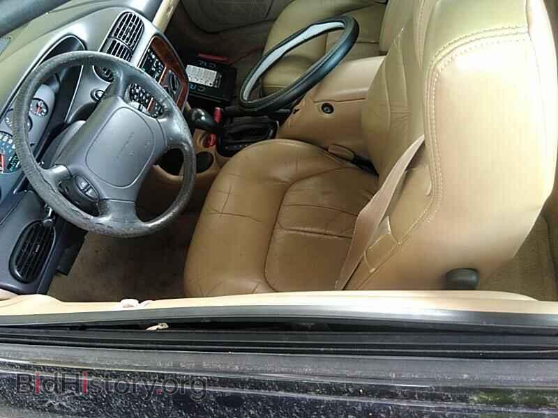 1998 Chrysler Sebring - VIN: 3C3EL55HXWT309693 - Фото 11