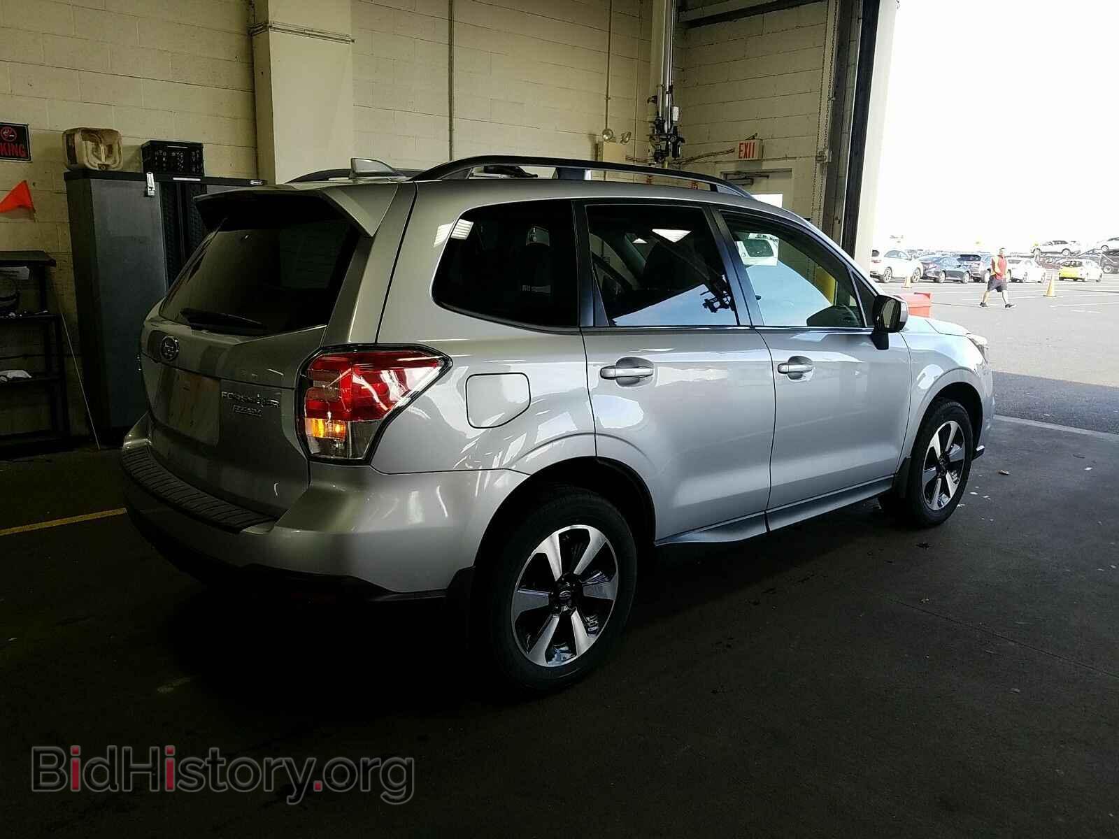 2017 Subaru Forester - VIN: JF2SJARC5HH573449 - Фото 2