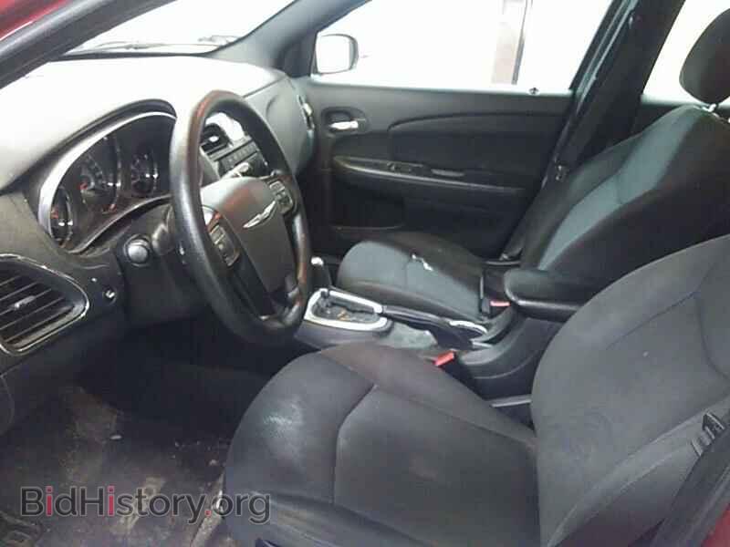 2014 Chrysler 200 - VIN: 1C3CCBAB3EN213944 - Фото 3
