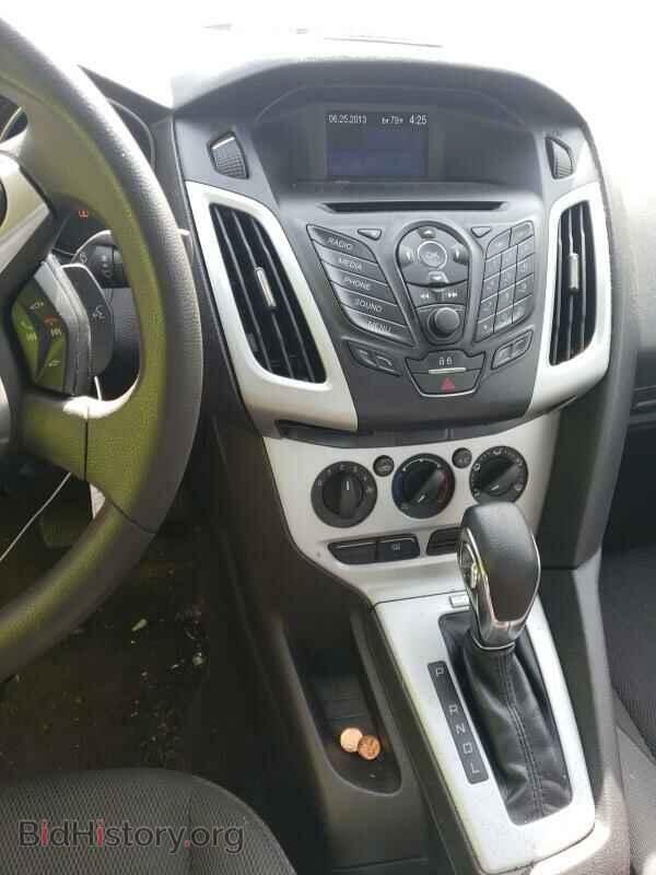 2013 Ford Focus - VIN: 1FADP3F26DL375523 - Фото 4