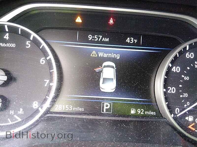 2017 Nissan Maxima - VIN: 1N4AA6AP1HC397444 - Photo 5