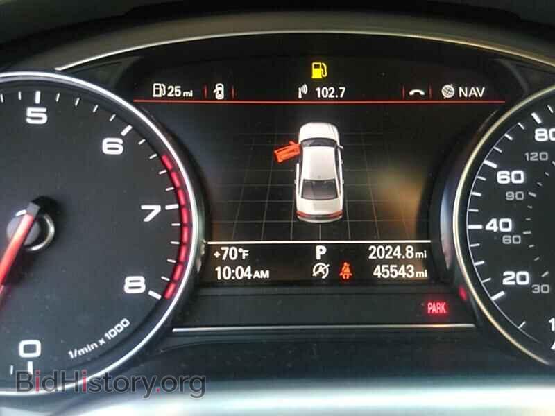 2015 Audi A8 - VIN: WAUJGAFD2FN036586 - Фото 5