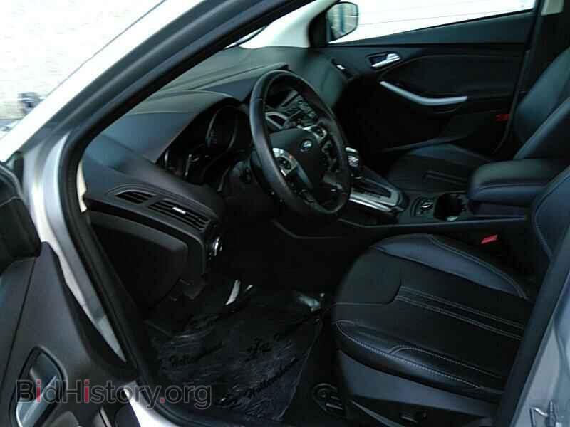 2013 Ford Focus - VIN: 1FADP3F21DL135523 - Фото 3