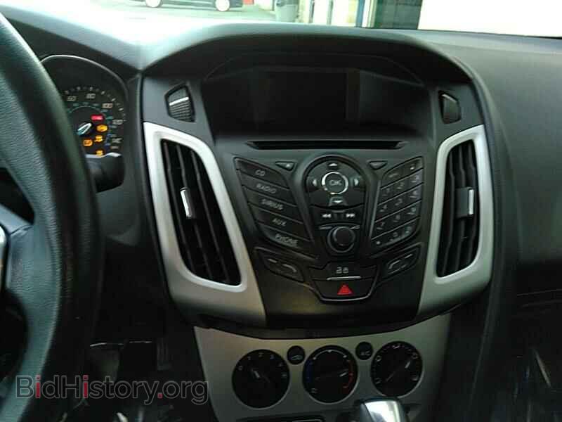 2013 Ford Focus - VIN: 1FADP3F21DL135523 - Фото 4