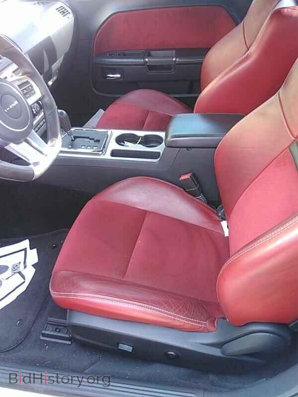 2014 Dodge Challenger - VIN: 2C3CDYCJ9EH213203 - Фото 3