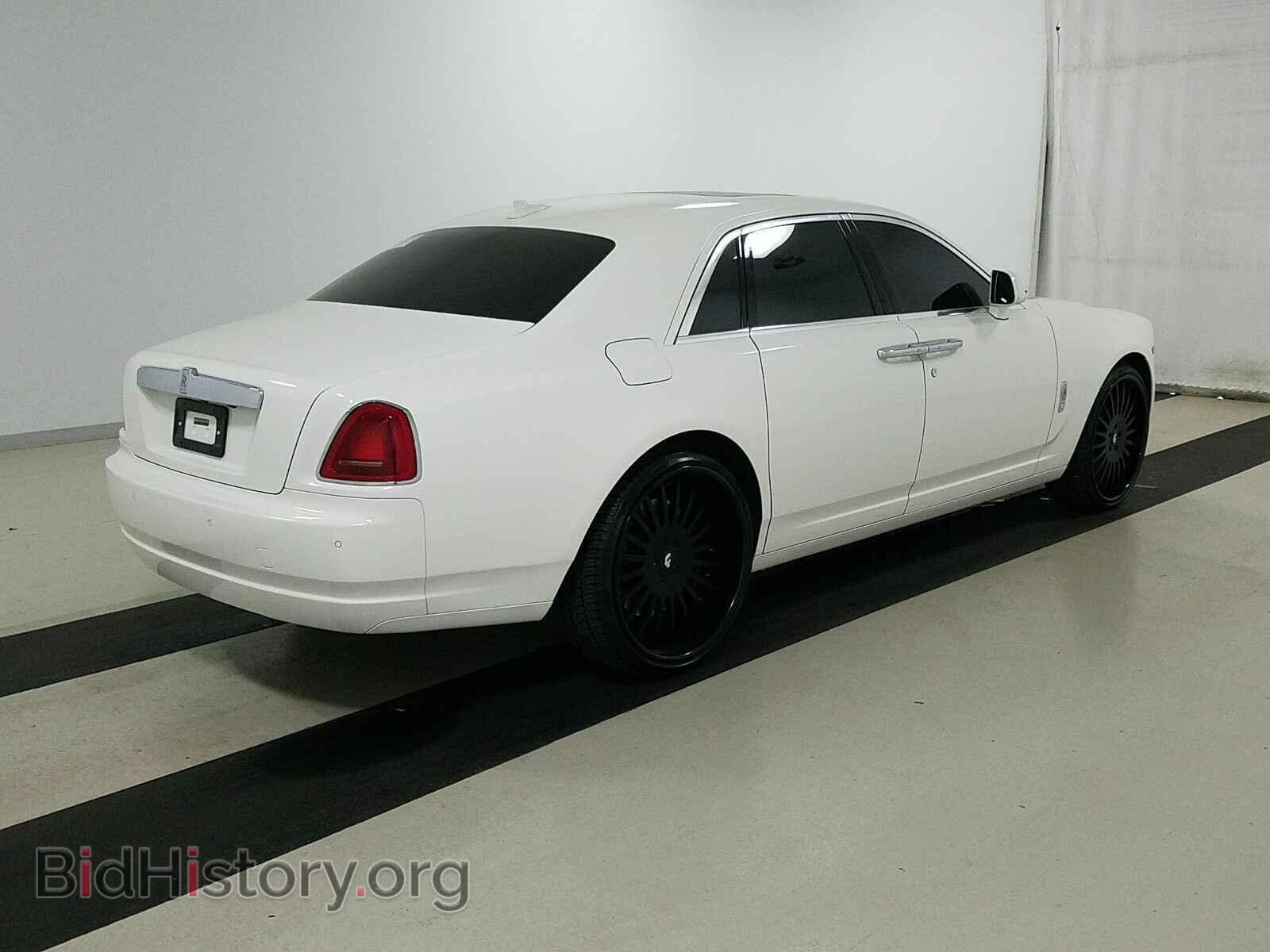 2012 Rolls-Royce Ghost - VIN: SCA664S59CUX50722 - Photo 4