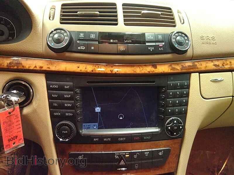 2007 Mercedes-Benz E-Class - VIN: WDBUH87X77X211045 - Фото 4