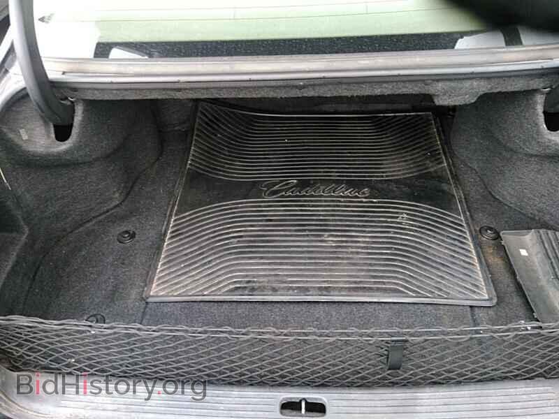 2004 Cadillac DeVille - VIN: 1G6KF57964U132979 - Photo 7